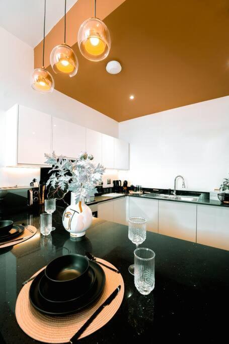 Dusk House - B'Ham Jq Townhouse Villa Birmingham Bagian luar foto